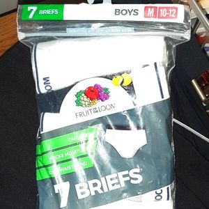 Nwt sealed boys briefs